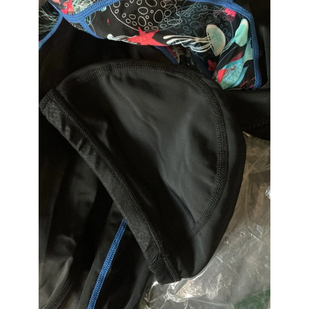 Unbranded‎ Rash Guard Suit Kids M Black New UPF 50+ Full Body Ocean Jellyfish